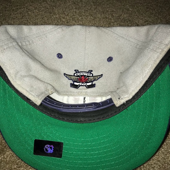 Brand New Snapback - Picture 2 of 2